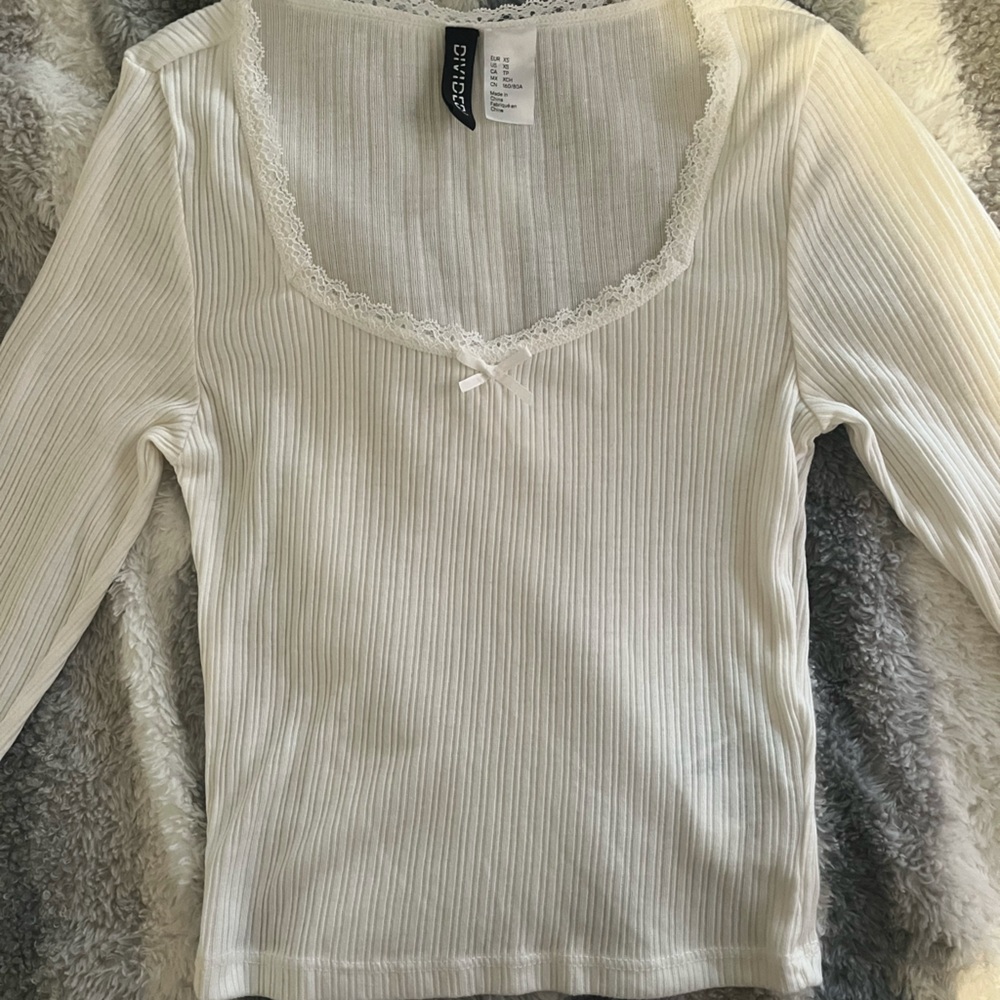 H&M Lace-Trimmed Ribbed Top